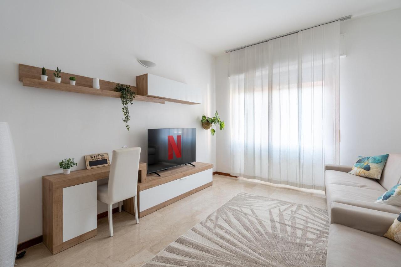 Апартаменты San Siro Big House Wifi Netflix Free Parking Милан Экстерьер фото